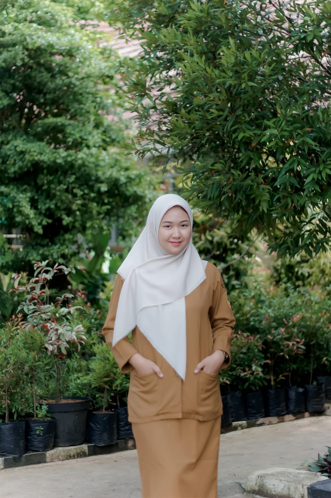 DINDA ANNISA RISKIANI, S.IP